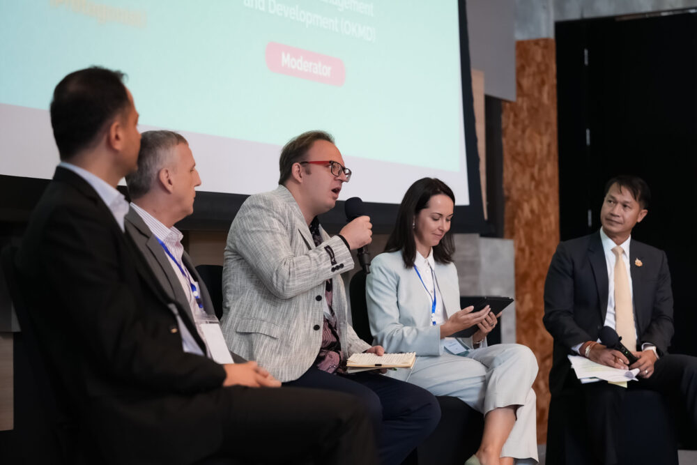 [CDx 2024] Decarbonization and Corporate Priorities Why One Size Doesn't Fit All